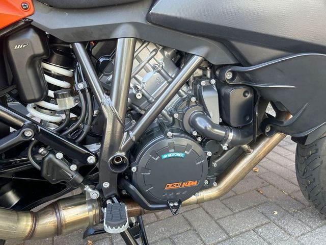 ktm - 1290-super-adventure-s