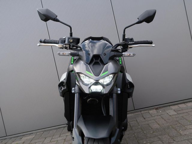 kawasaki - z900