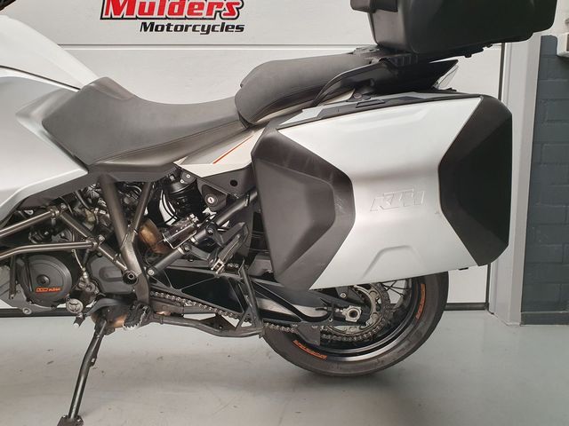 ktm - 1290-super-adventure-t