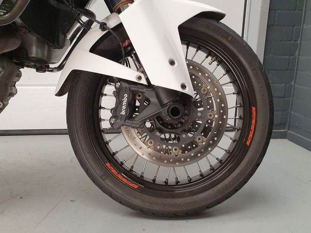 ktm - 1290-super-adventure-t