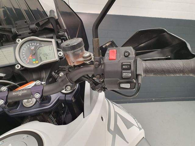 ktm - 1290-super-adventure-t