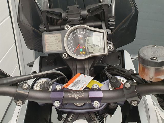 ktm - 1290-super-adventure-t