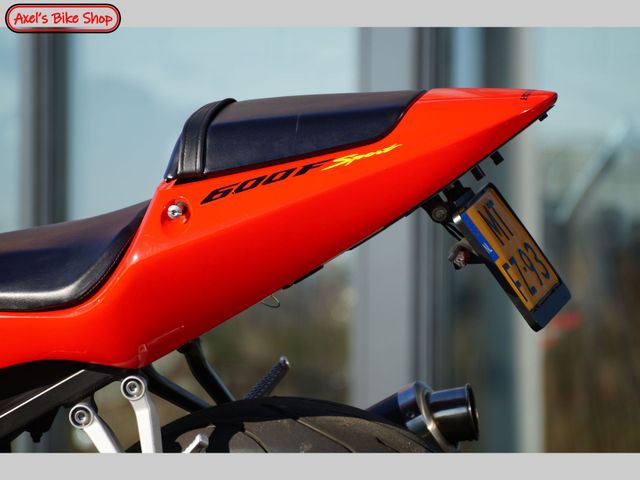 honda - cbr-600-fs--sport