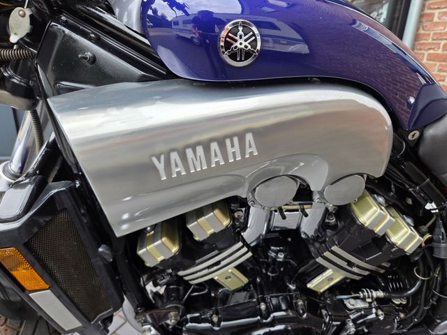 yamaha - vmx-1200-v-max