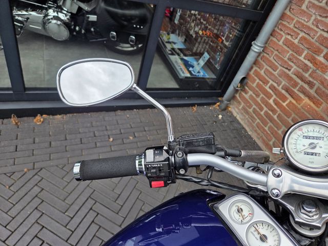 yamaha - vmx-1200-v-max