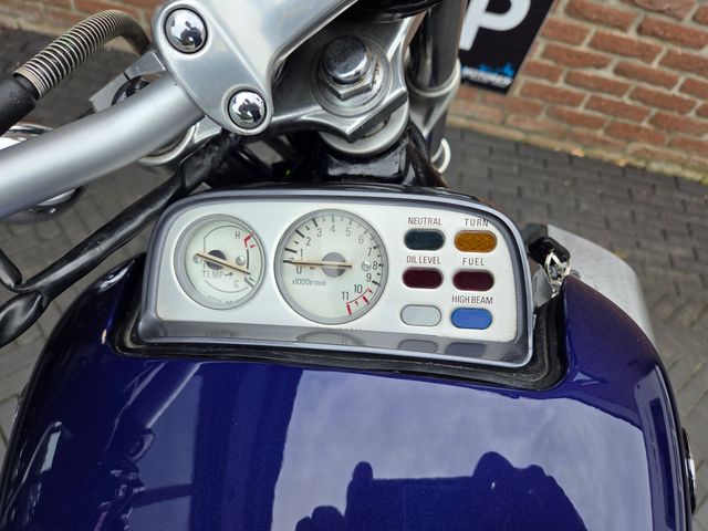 yamaha - vmx-1200-v-max