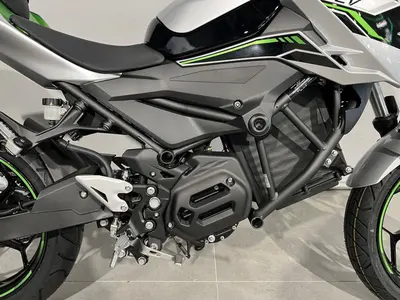 KAWASAKI Z E-1 – foto 2