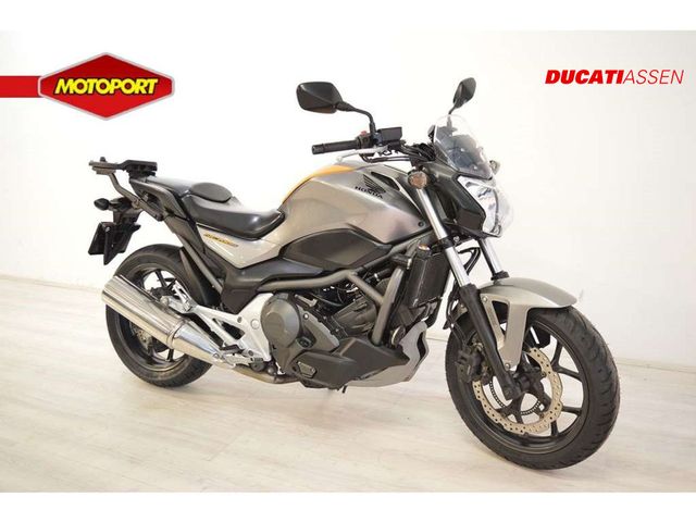 honda - nc-700-s-dct