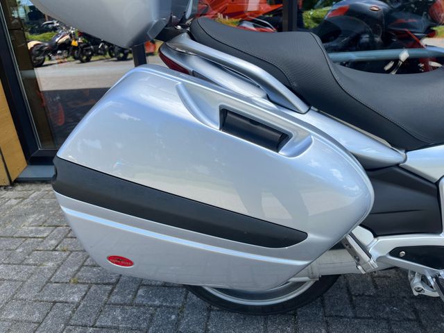 moto-guzzi - norge-1200
