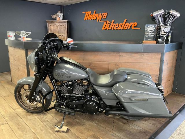 harley-davidson - street-glide-st-flhxst