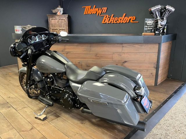 harley-davidson - street-glide-st-flhxst