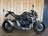 SUZUKI GSR 750 A