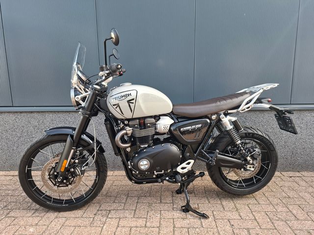 triumph - scrambler-1200-x