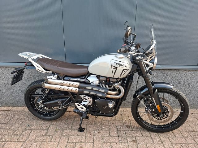 triumph - scrambler-1200-x