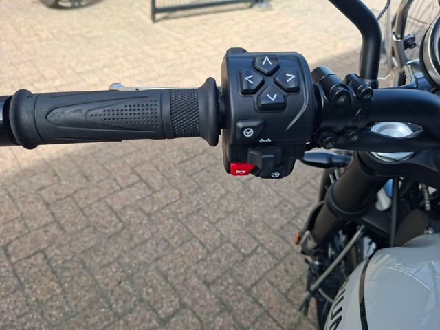 triumph - scrambler-1200-x