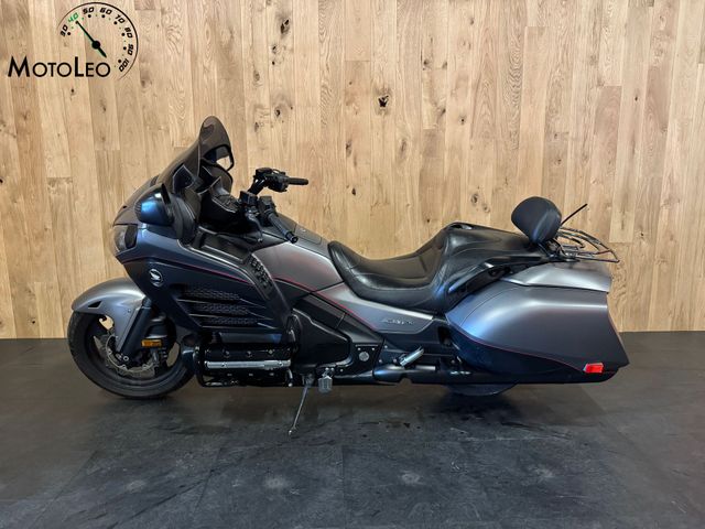 honda - gl-1800-goldwing