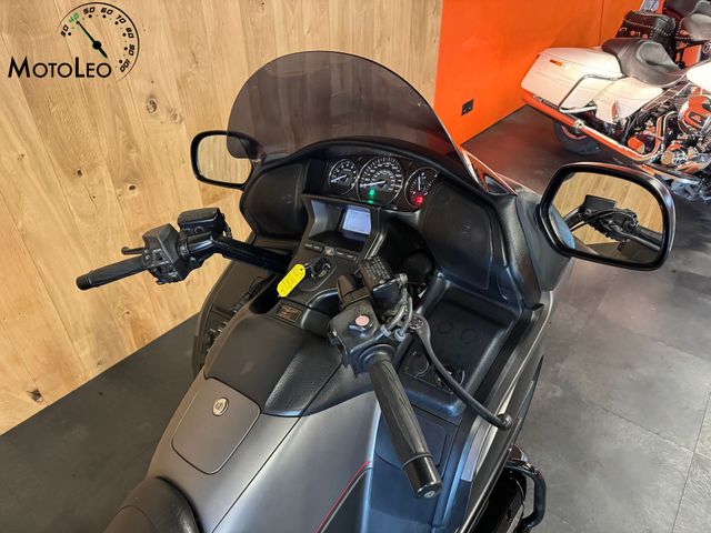 honda - gl-1800-goldwing