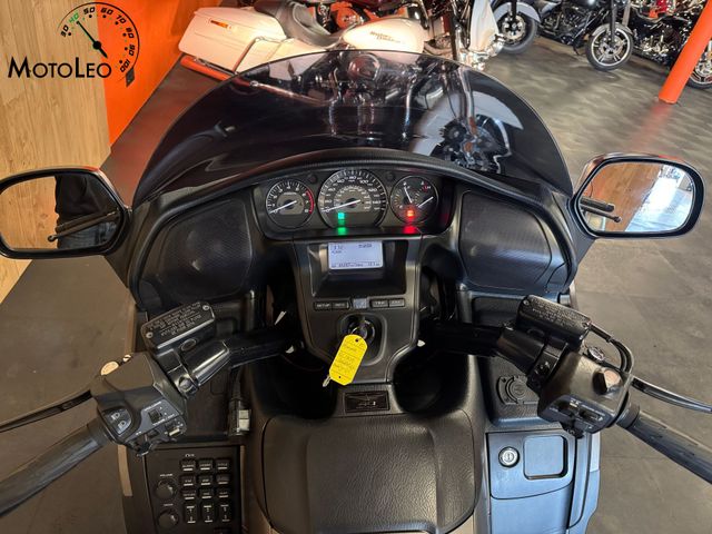 honda - gl-1800-goldwing