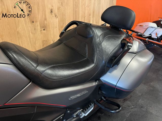 honda - gl-1800-goldwing