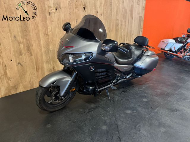 honda - gl-1800-goldwing