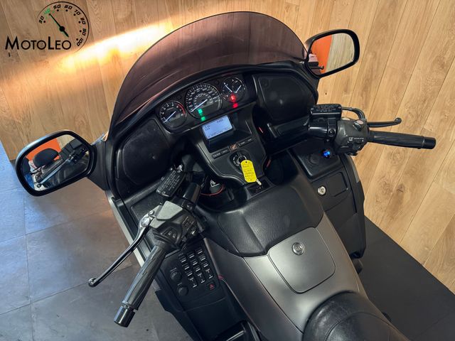 honda - gl-1800-goldwing