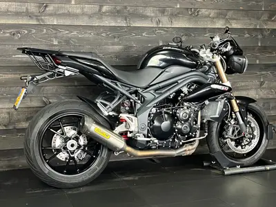 TRIUMPH SPEED TRIPLE 1050 ABS – foto 3