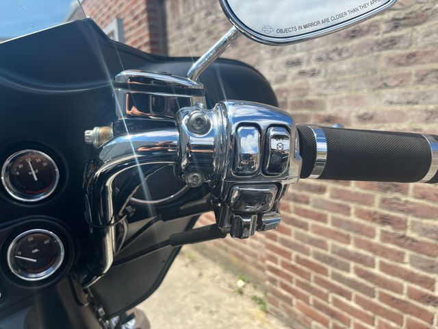 harley-davidson - electra-glide-ultra-classic-flhtcui