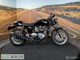 TRIUMPH THRUXTON 900