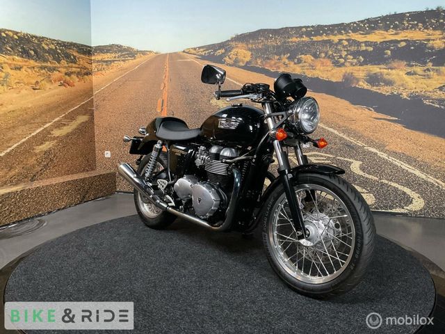 triumph - thruxton-900
