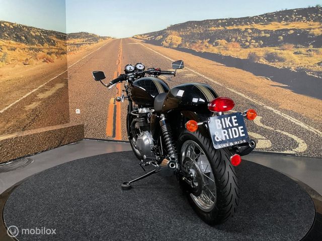 triumph - thruxton-900