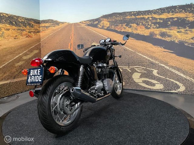 triumph - thruxton-900