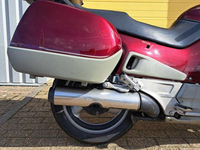 honda - st-1100-pan-european