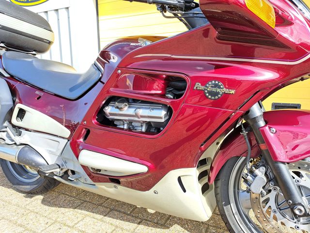 honda - st-1100-pan-european