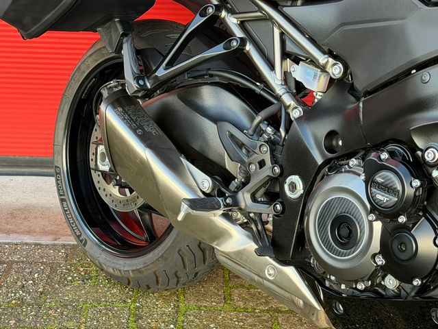 suzuki - gsx-s-1000-gt
