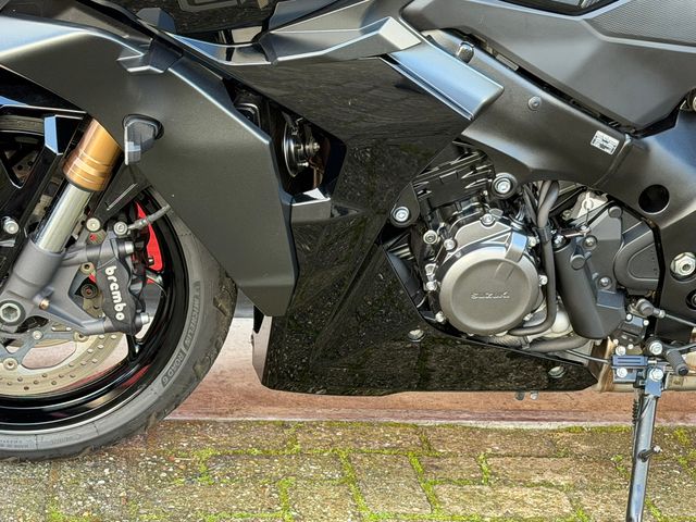 suzuki - gsx-s-1000-gt