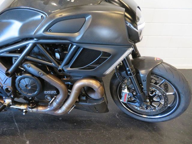 ducati - diavel-carbon