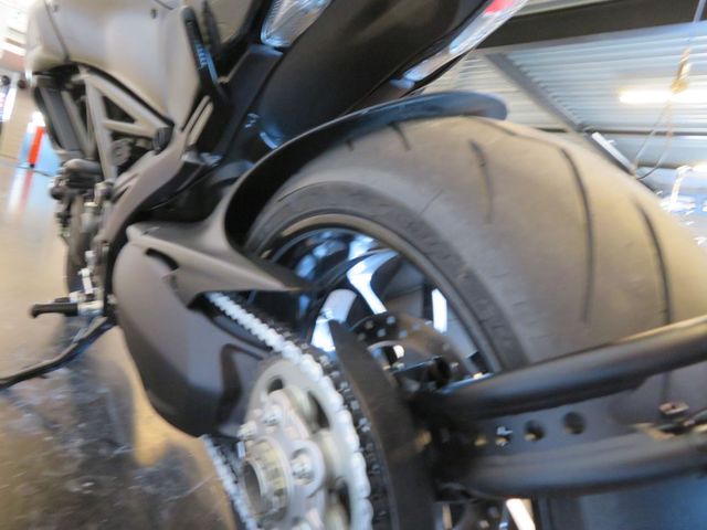 ducati - diavel-carbon