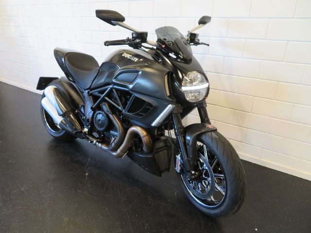ducati - diavel-carbon
