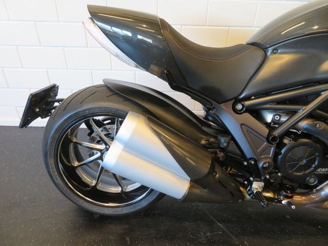 ducati - diavel-carbon