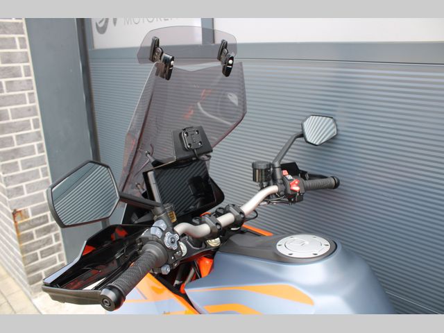 ktm - 1290-super-duke-gt