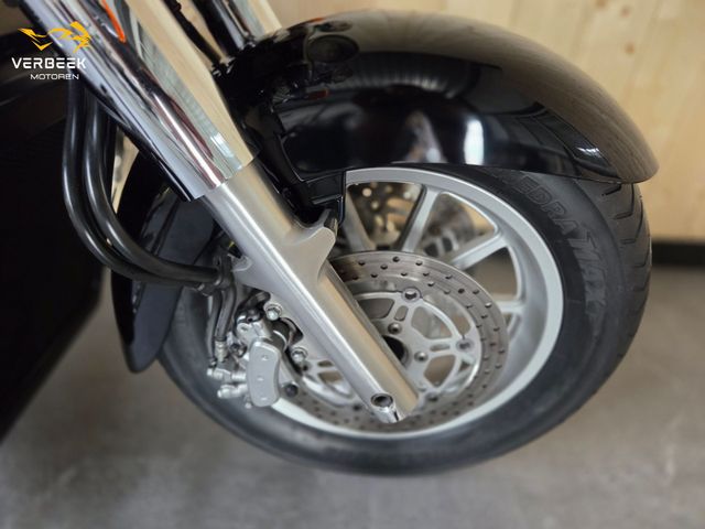 suzuki - intruder-c-1800-r-lc