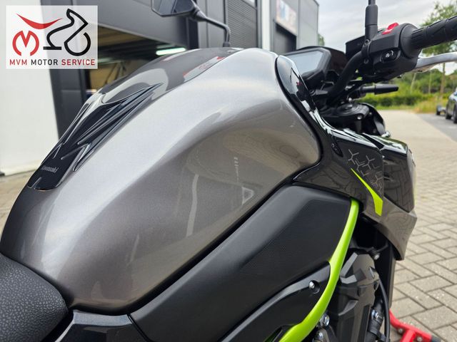 kawasaki - z900