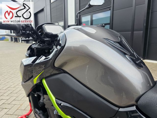 kawasaki - z900