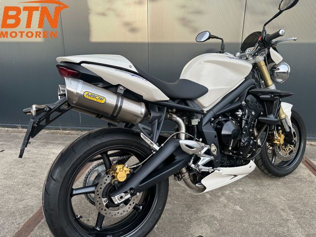 triumph - street-triple-675