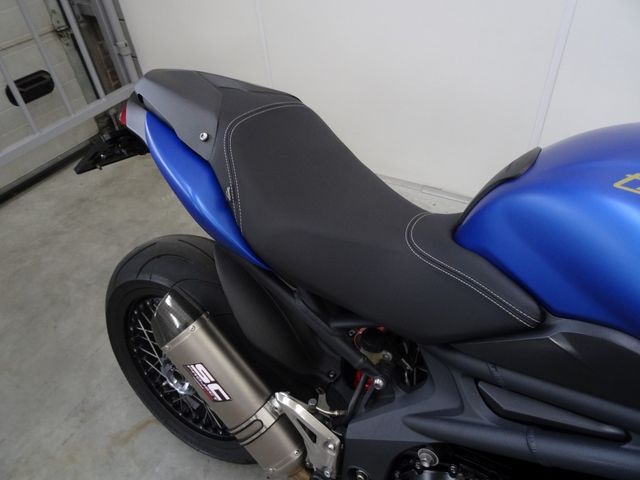triumph - speed-triple-1050-abs