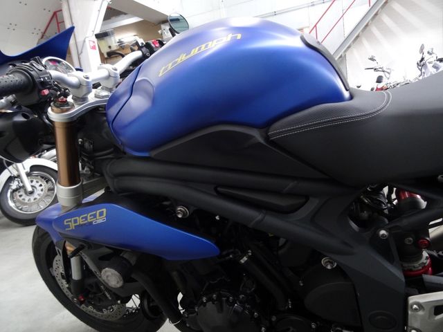 triumph - speed-triple-1050-abs