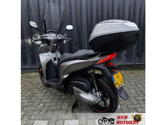 honda - sh-300i---abs