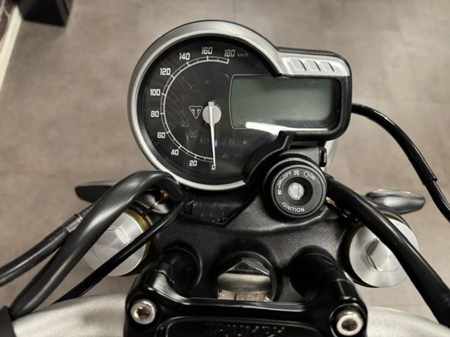 triumph - speed-400