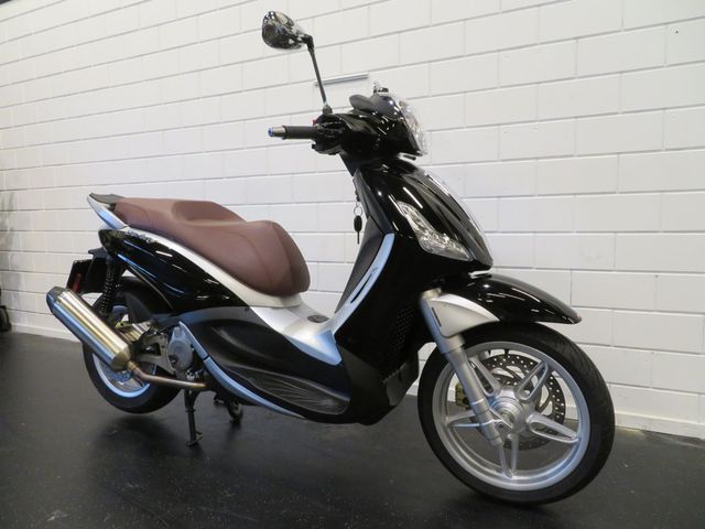 piaggio - beverly-350-abs-asr