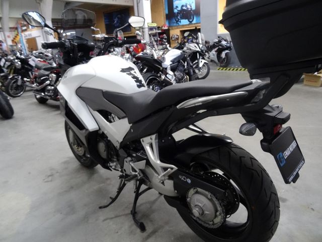 honda - vfr-800-x-crossrunner-abs